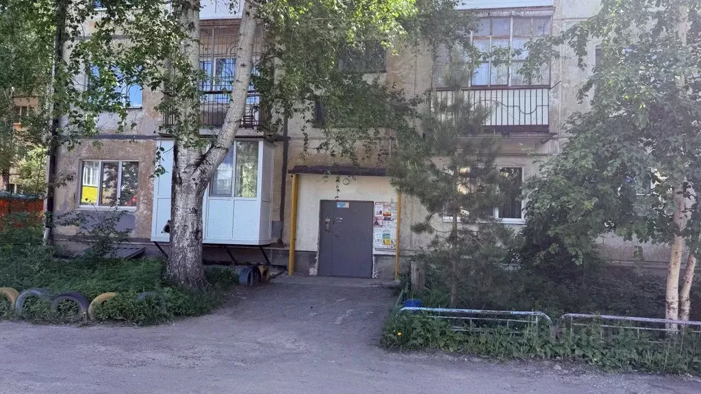 Свободной планировки кв. Свердловская область, Первоуральск ул. ... - Фото 1