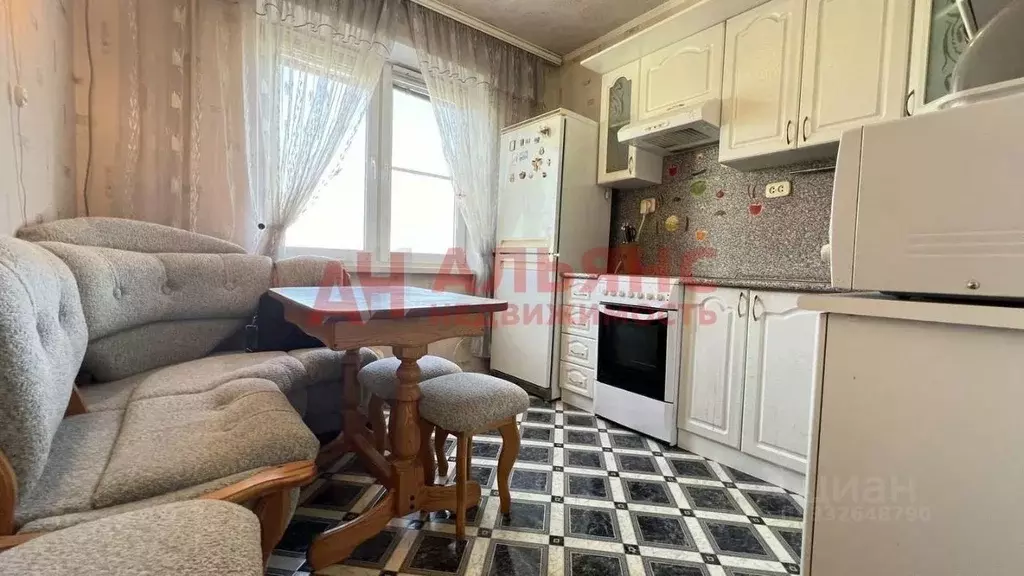 2-к кв. Самарская область, Самара Ново-Садовая ул., 186 (56.1 м) - Фото 1