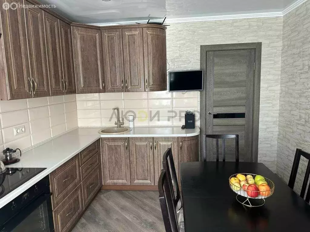 2-комнатная квартира: Энгельс, Красноармейская улица, 88А (60 м) - Фото 2