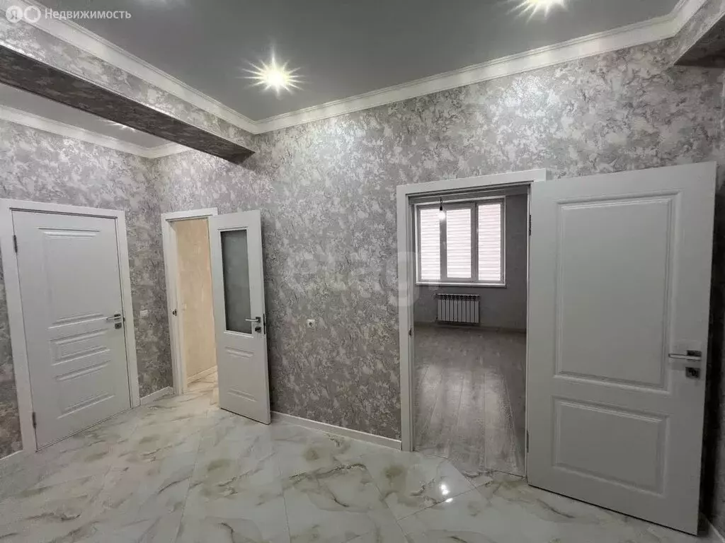 1-комнатная квартира: Магас, улица Бота Гагиева, 12Б (40 м) - Фото 1