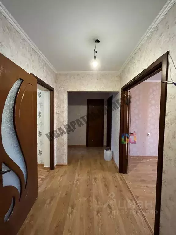 3-к кв. Калмыкия, Элиста 7-й мкр, 5к6 (63.5 м) - Фото 0