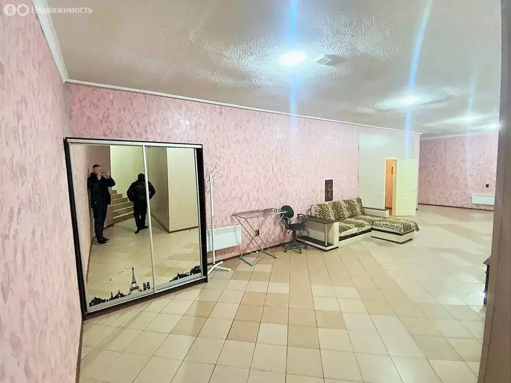 5-комнатная квартира: Ейск, улица Калинина, 73/4 (150 м) - Фото 0