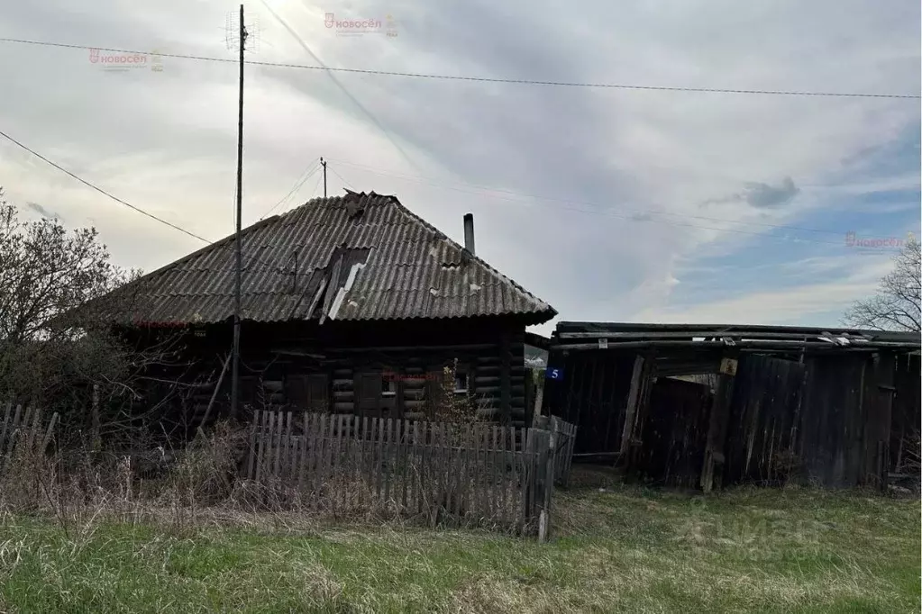 Дом в Свердловская область, Заречный городской округ, с. Мезенское  ... - Фото 0