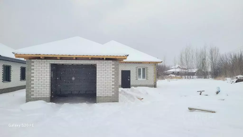 Коттедж в Алтайский край, Первомайский район, с. Фирсово Цветочная ул. ... - Фото 1