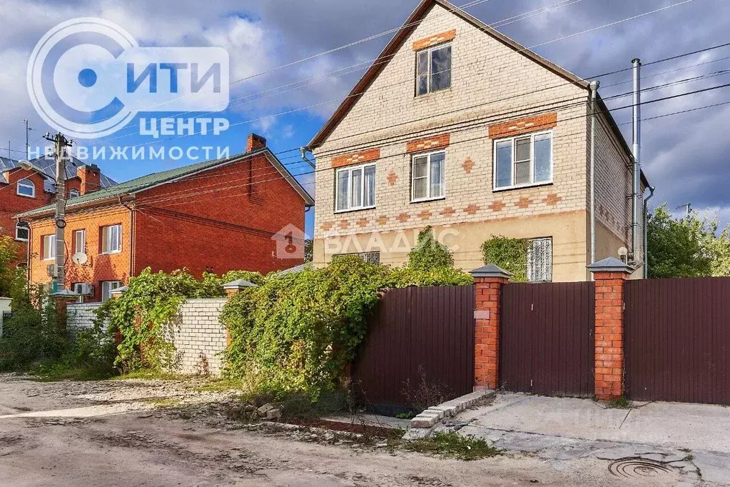 Дом в Воронежская область, Воронеж Первое Мая мкр, ул. Апрельская, 54 ... - Фото 0