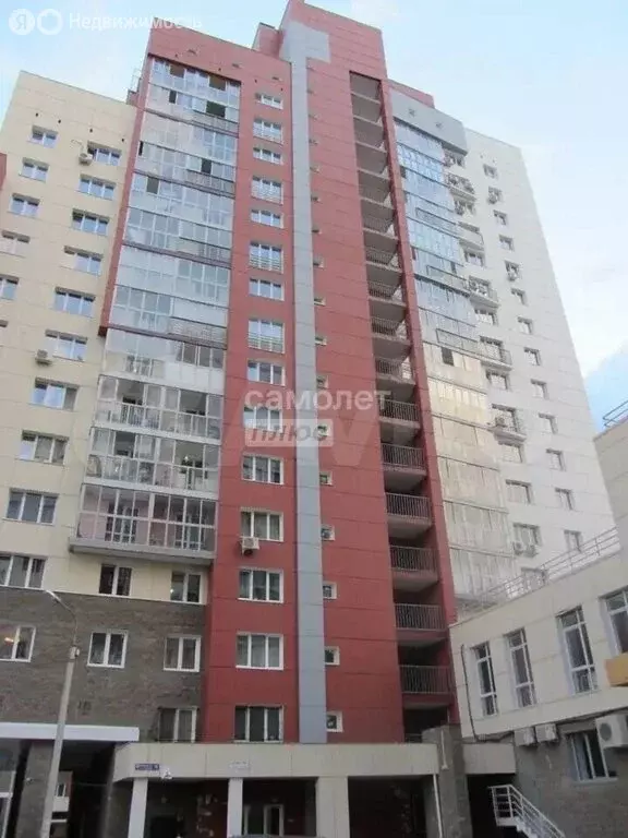 3-комнатная квартира: Уфа, Революционная улица, 68 (84.5 м) - Фото 1