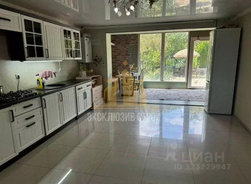 Дом в Ставропольский край, Железноводск городской округ, пос. ... - Фото 1