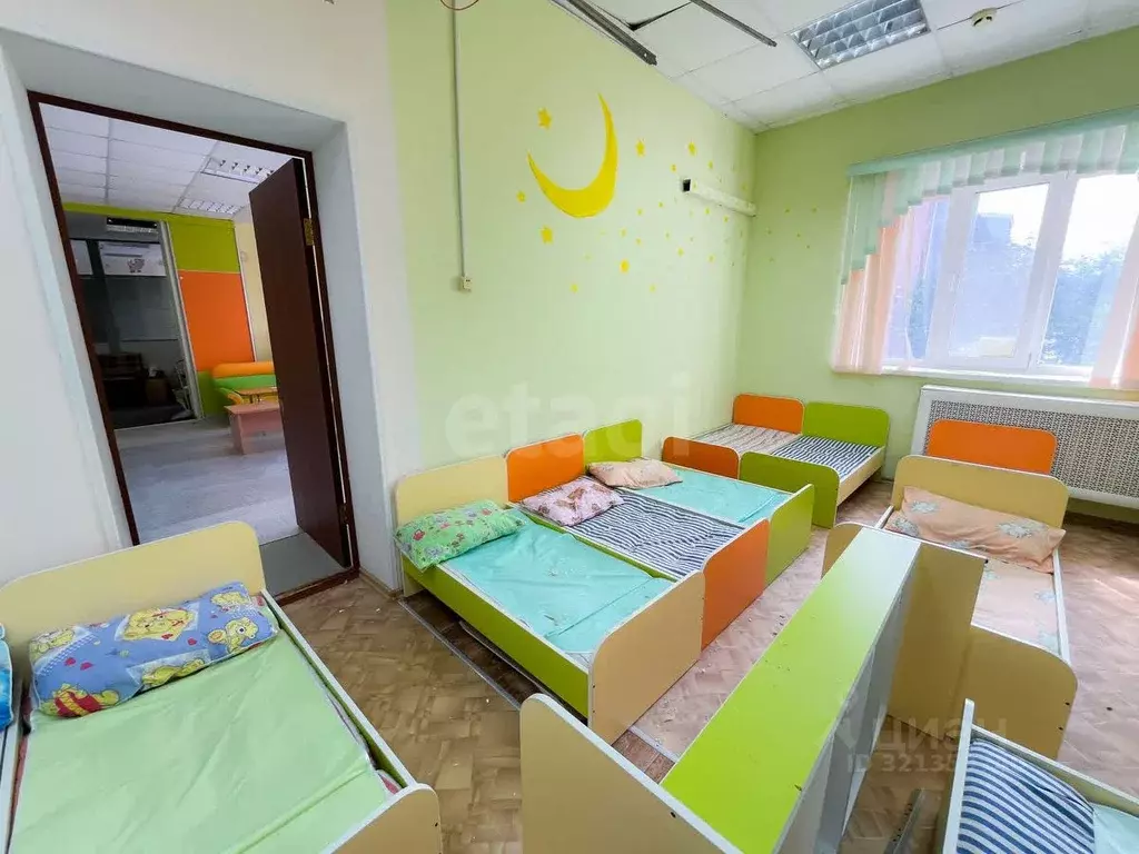 Офис в Приморский край, Владивосток ул. Адмирала Кузнецова, 86А (141 ... - Фото 0