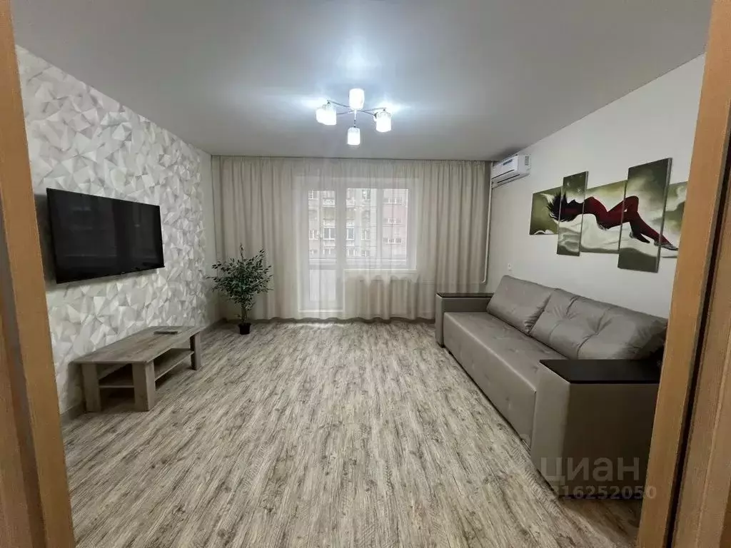 2-к кв. Челябинская область, Челябинск Комсомольский просп., 30г (57.0 ... - Фото 0