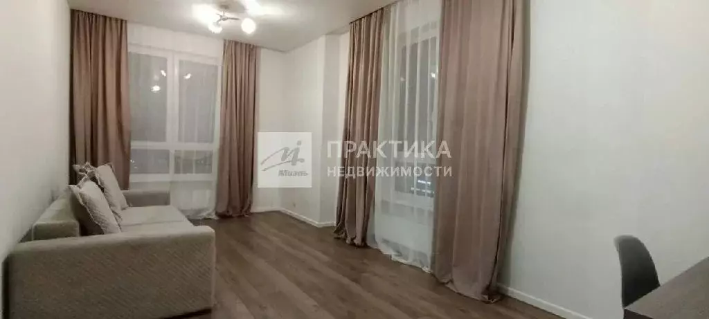 Продается 3-комнатная квартира - Фото 1