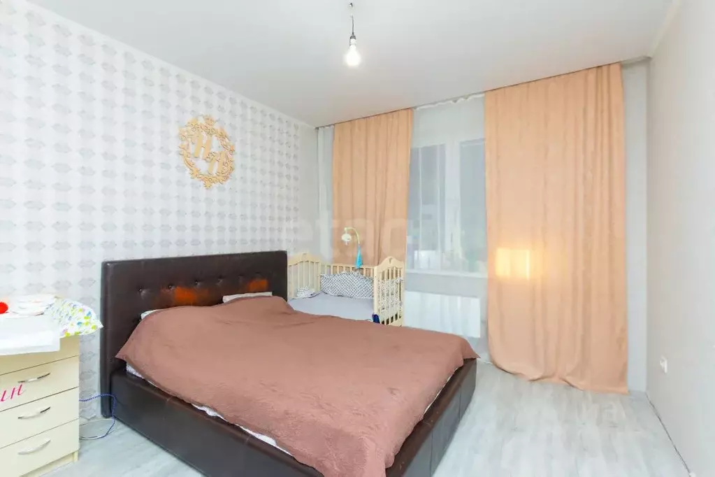 1-к кв. Тюменская область, Тюмень Велижанская ул., 68 (49.2 м) - Фото 1