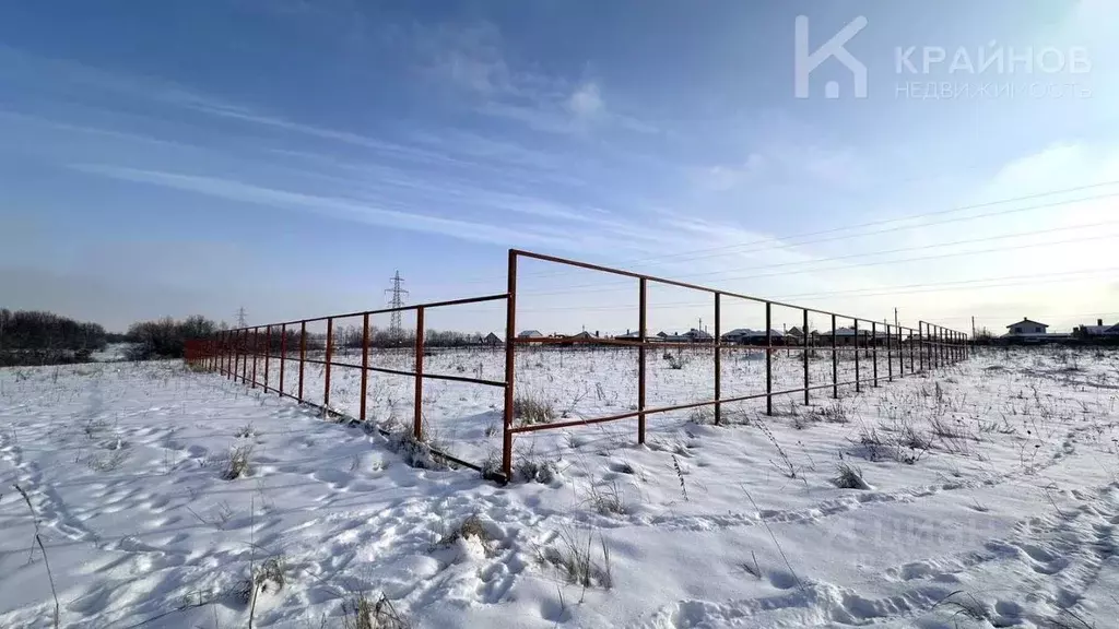 Участок в Воронежская область, с. Новая Усмань, Радуга мкр ул. ... - Фото 1
