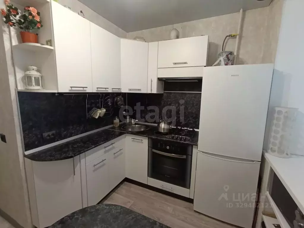 2-к кв. Башкортостан, Стерлитамак ул. Льва Толстого, 1 (43.6 м) - Фото 1