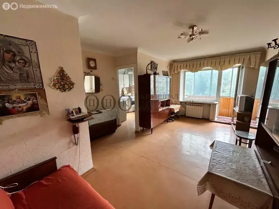 3-комнатная квартира: Кемерово, Коммунистическая улица, 120 (42.9 м) - Фото 0