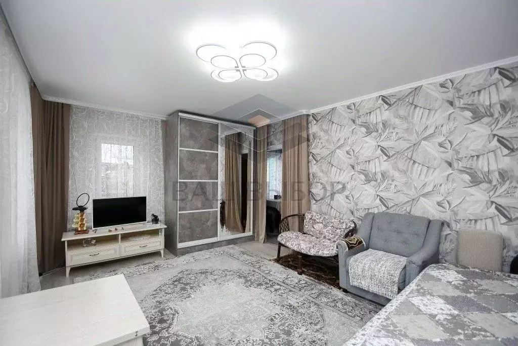 Дом в Омская область, Омск пос. Амурский, ул. 1-я Челюскинцев, 27 (95 ... - Фото 1