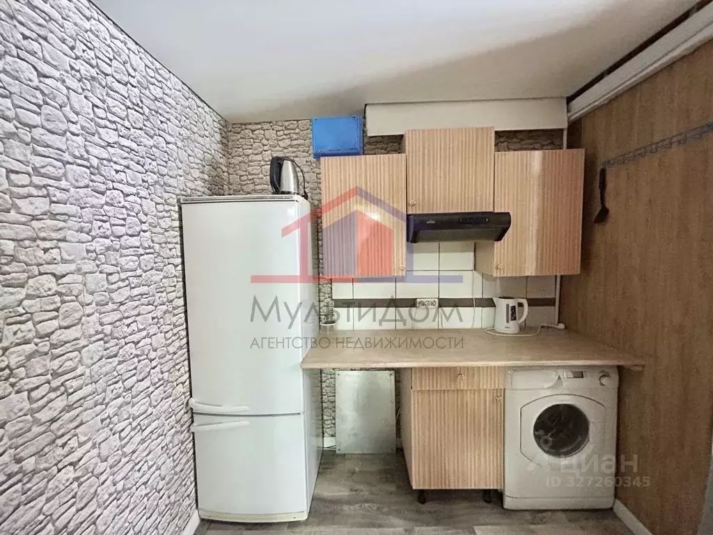 Комната Белгородская область, Старый Оскол ул. Калинина, 1/4 (16.0 м) - Фото 2