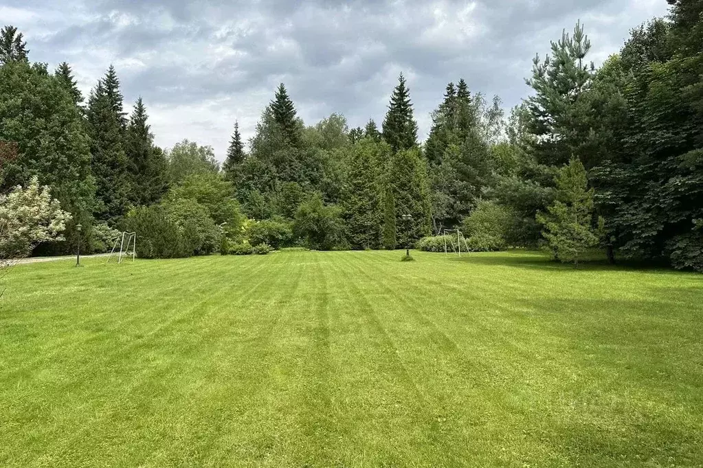 Участок в Московская область, Наро-Фоминский городской округ, д. ... - Фото 1