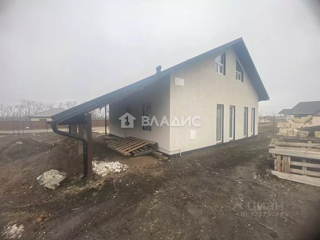 Дом в Белгородская область, Белгородский район, с. Стрелецкое ул. ... - Фото 1