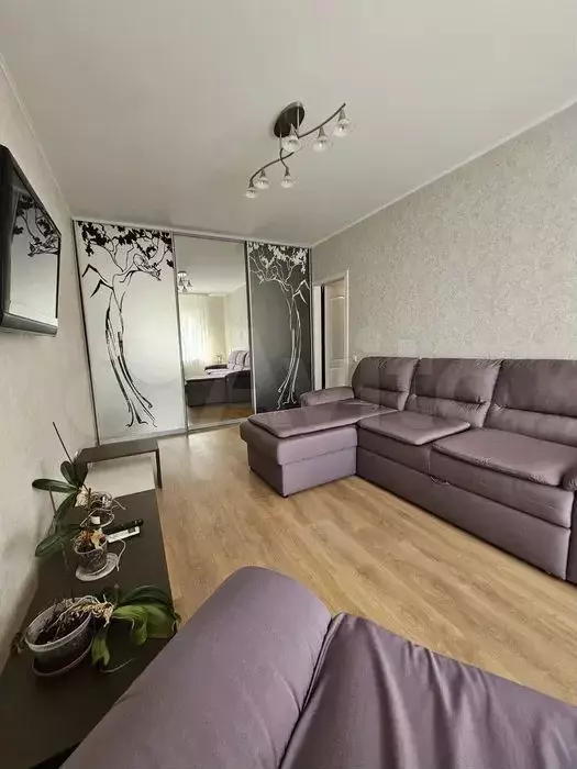 2-к. квартира, 58 м, 7/15 эт. - Фото 1