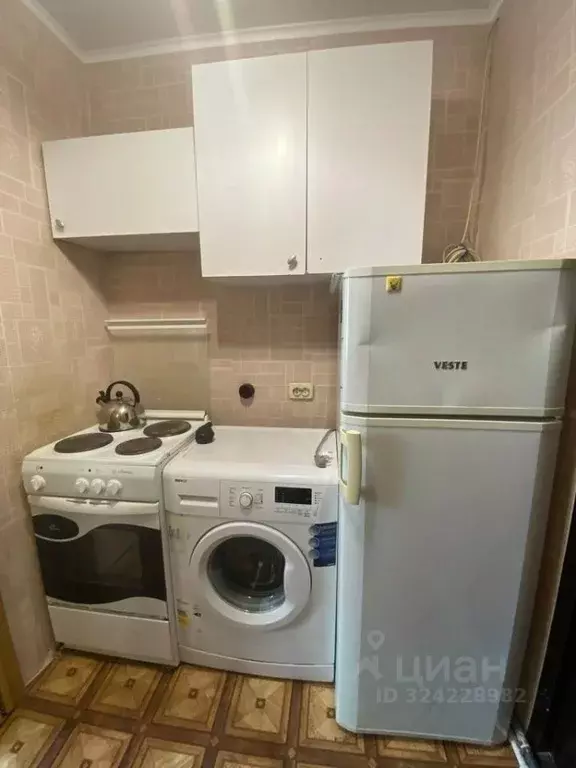 1-к кв. Татарстан, Казань ул. Седова, 5 (15.0 м) - Фото 2