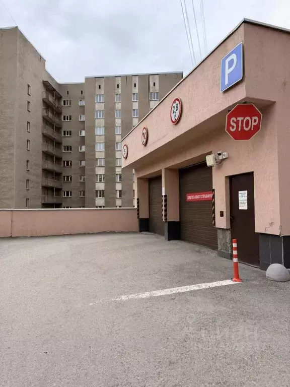 Гараж в Свердловская область, Екатеринбург ул. Готвальда, 22 (18 м) - Фото 2