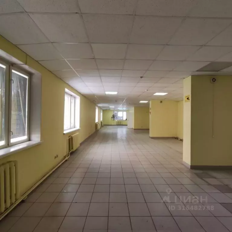 Помещение свободного назначения в Саратовская область, Саратов ул. ... - Фото 2