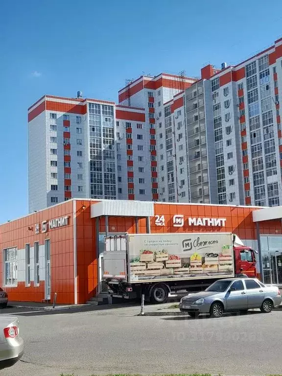2-к кв. Оренбургская область, Оренбург просп. Победы, 157/1 (60.0 м) - Фото 0