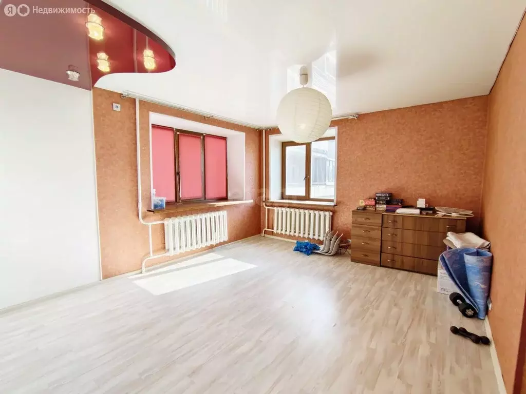 3-комнатная квартира: Тюмень, Харьковская улица, 57к2 (77.9 м) - Фото 0