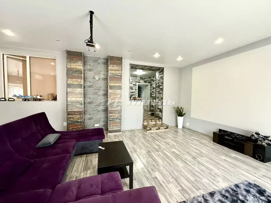 Дом в Крым, Симферопольский район, Трудовское с/пос, с. Строгоновка ... - Фото 2