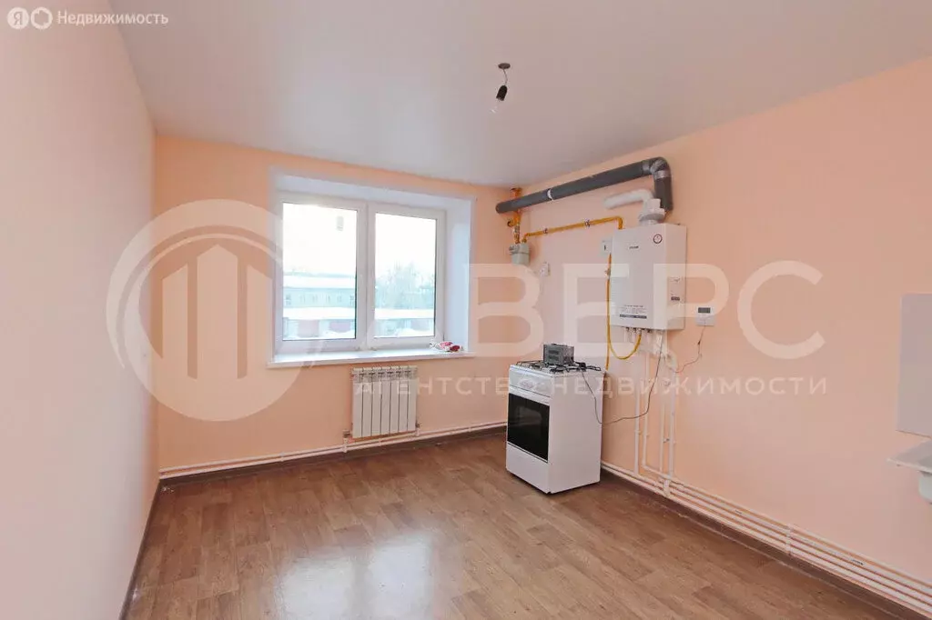 1-комнатная квартира: Навашино, улица Калинина, 1 (35 м) - Фото 1