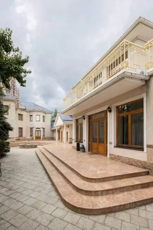 Дом в Краснодарский край, Краснодар Кубанская ул., 1/11 (500 м) - Фото 2