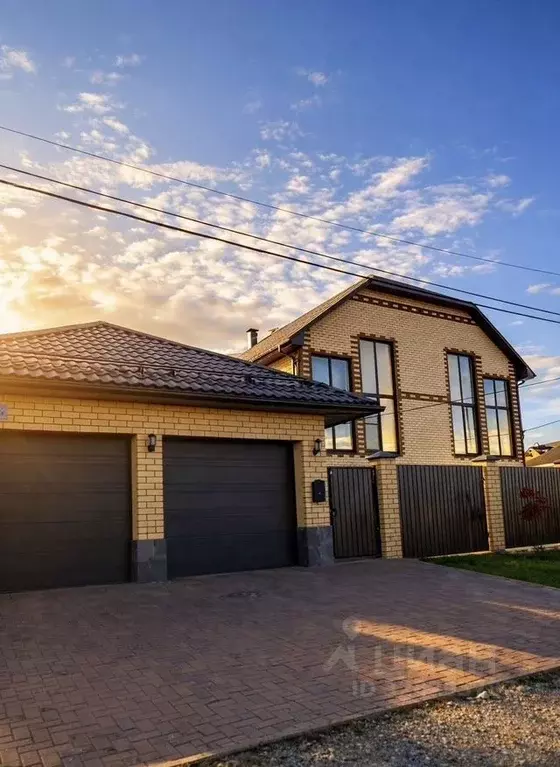 Дом в Башкортостан, Уфа городской округ, д. Зинино  (250 м) - Фото 1