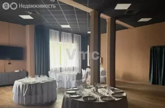 Помещение свободного назначения (242 м) - Фото 1