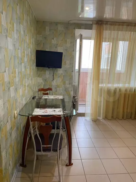 2-к. квартира, 70 м, 2/6 эт. - Фото 1