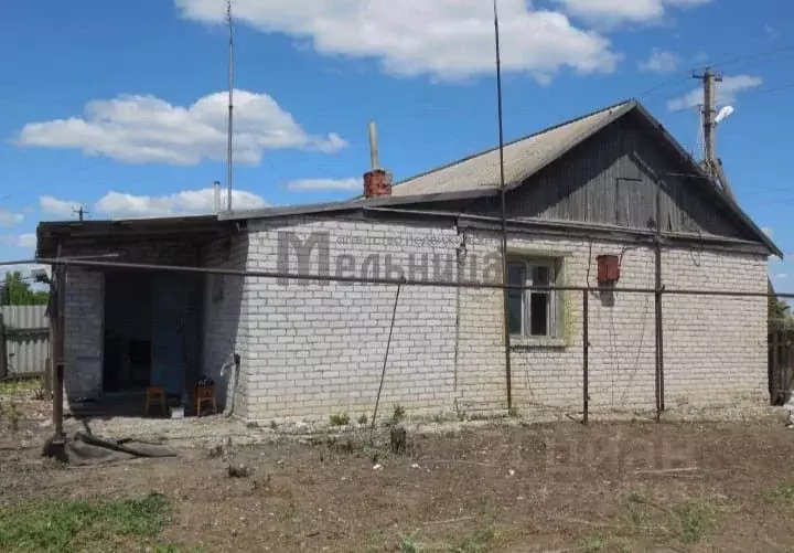 Дом в Волгоградская область, Дубовский район, Малоивановское с/пос, с. ... - Фото 2