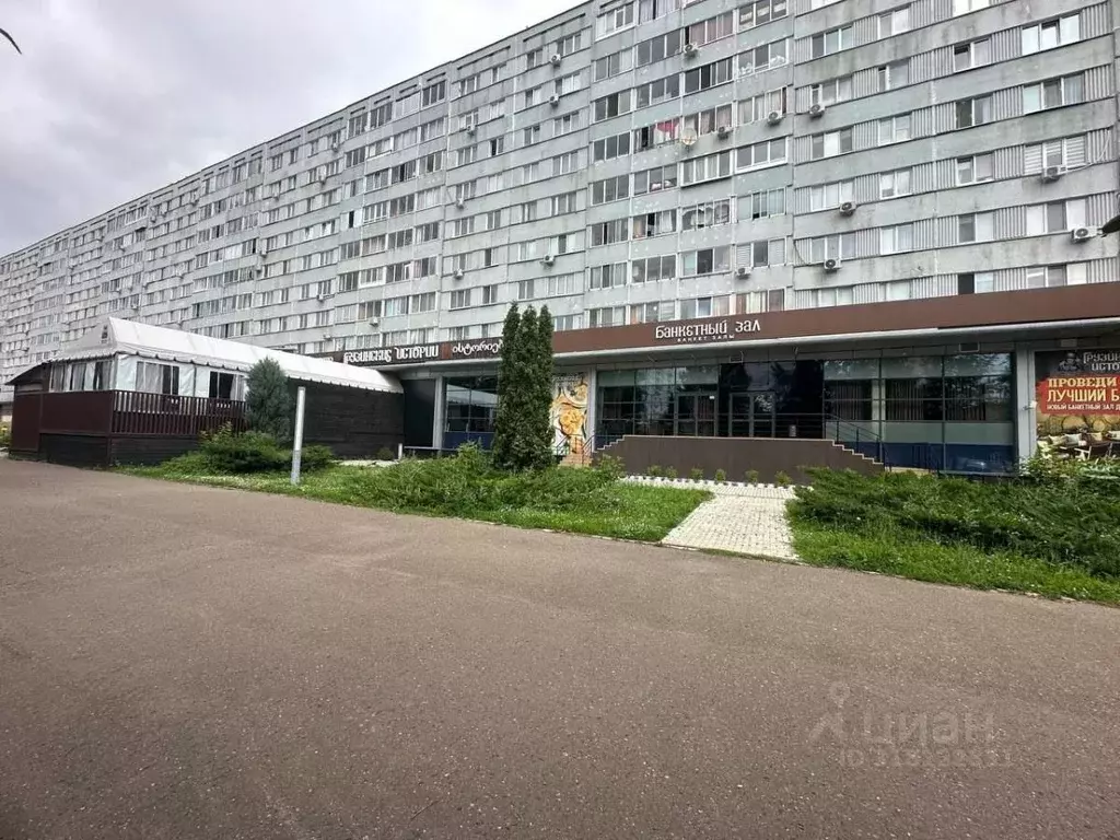 Помещение свободного назначения в Татарстан, Набережные Челны просп. ... - Фото 0