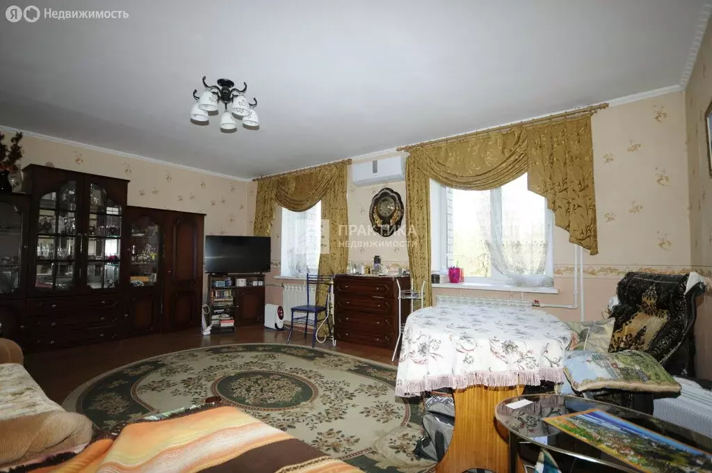 2-комнатная квартира: Александров, улица Горького, 5 (66.8 м) - Фото 0