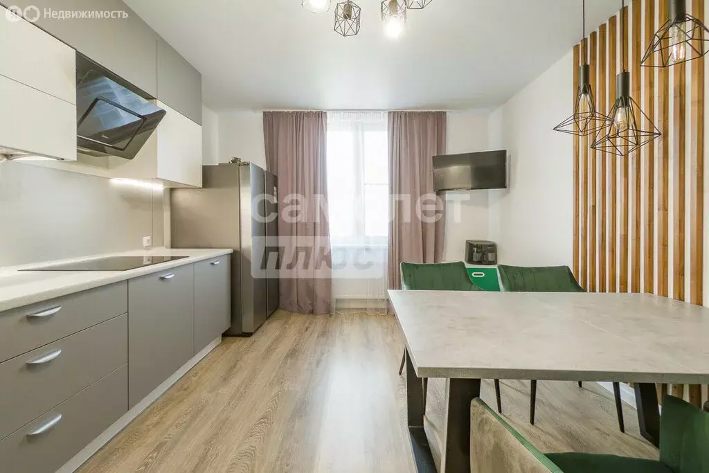 2-комнатная квартира: Екатеринбург, Солнечная улица, 31А (66.3 м) - Фото 2