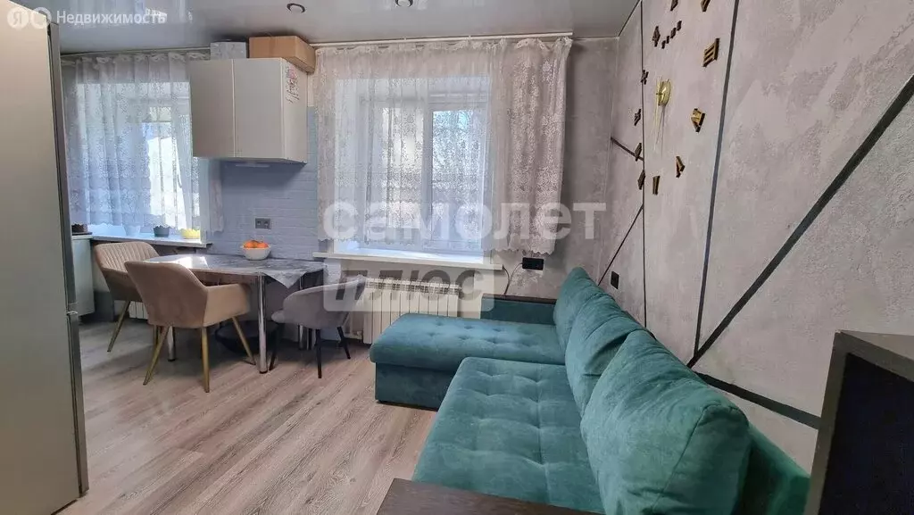 3-комнатная квартира: село Майма, улица Ленина, 32 (56.5 м) - Фото 2