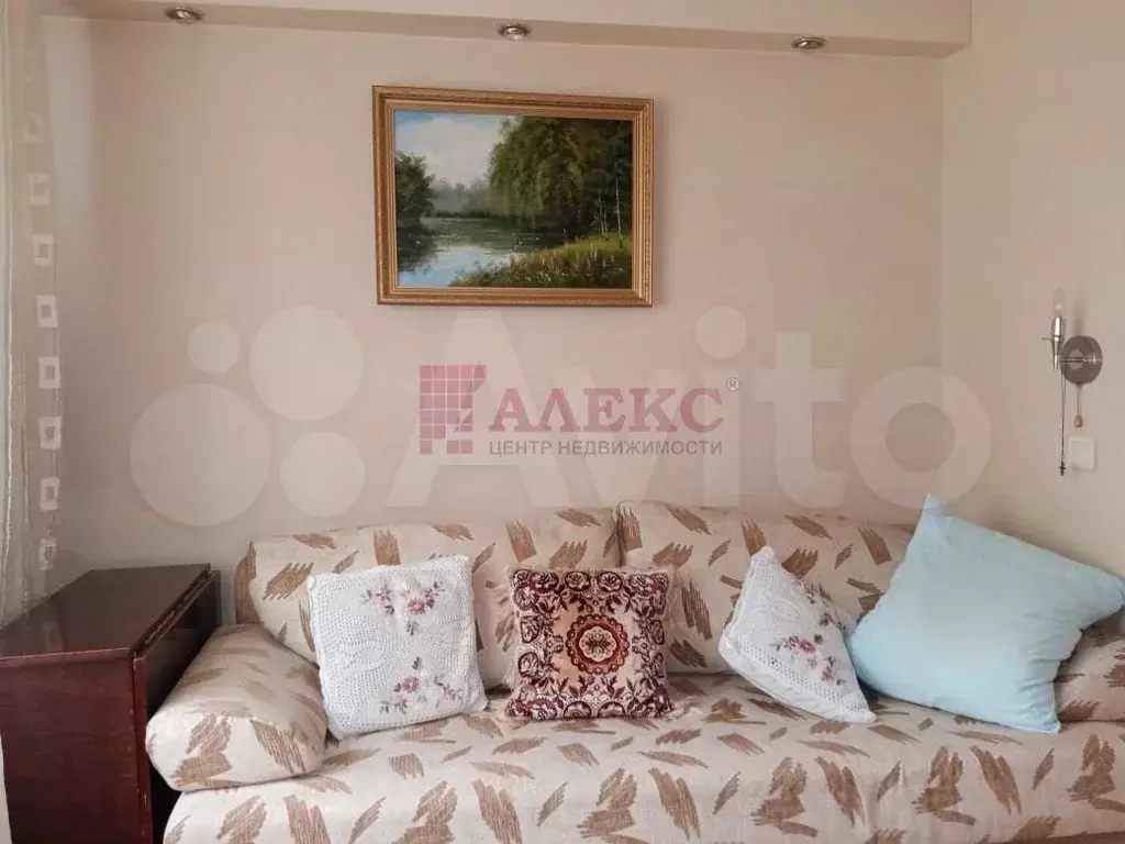 3-к. квартира, 56 м, 1/5 эт. - Фото 0