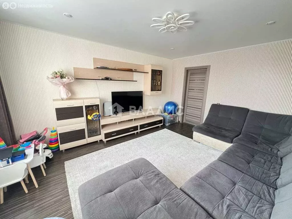 2-комнатная квартира: Барнаул, Сиреневая улица, 28 (55.8 м) - Фото 2