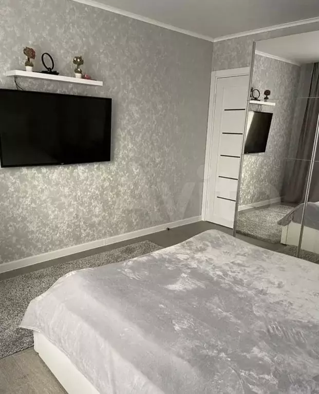 1-к. квартира, 40 м, 4/10 эт. - Фото 1