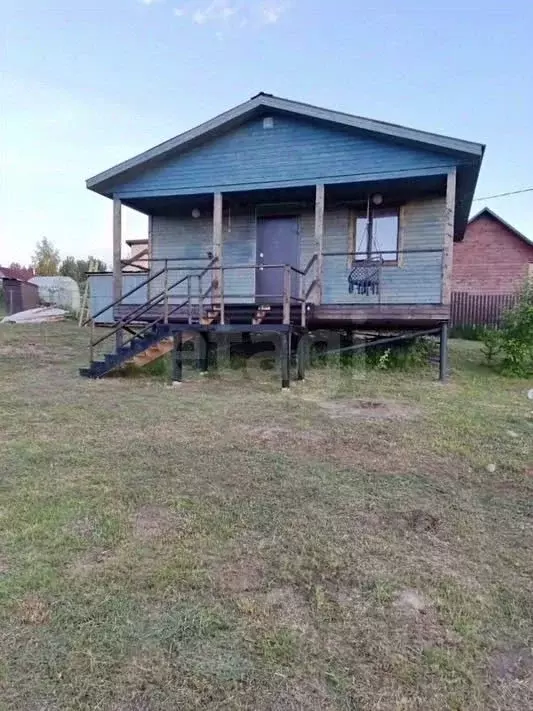 Дом в Ленинградская область, Лужский район, Толмачевское городское ... - Фото 1