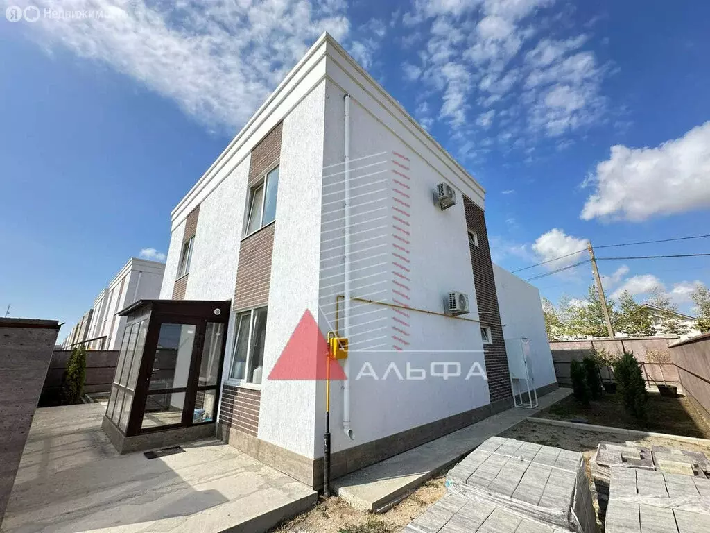 Дом в Заозёрное, улица Аллея Дружбы, 16 (173 м) - Фото 2