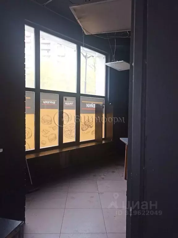 Помещение свободного назначения в Санкт-Петербург 2-й Муринский ... - Фото 1