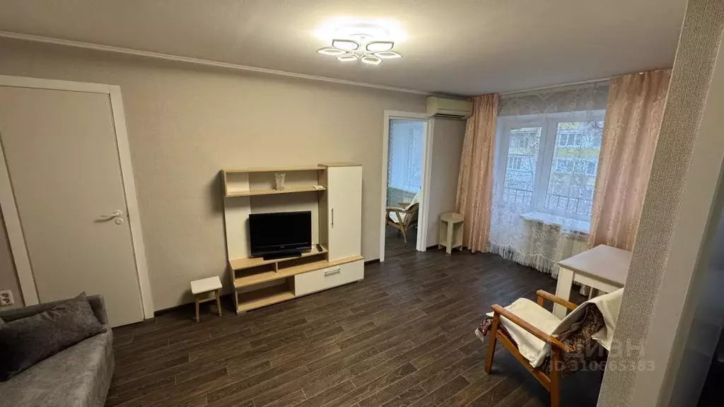 2-к кв. Саратовская область, Саратов ул. Большая Казачья, 98 (50.0 м) - Фото 0