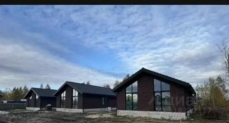 Дом в Воронежская область, с. Новая Усмань ул. Кутузова, 64 (100 м) - Фото 1