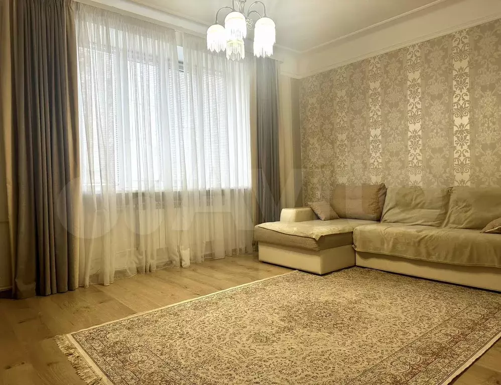 3-к. квартира, 70 м, 1/2 эт. - Фото 0