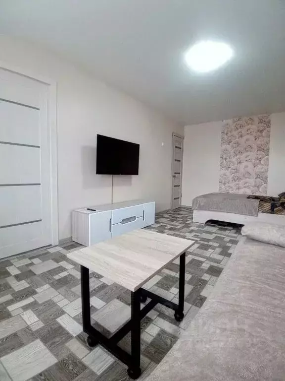 2-к кв. Пермский край, Лысьва ул. Орджоникидзе, 10Е (45.0 м) - Фото 0