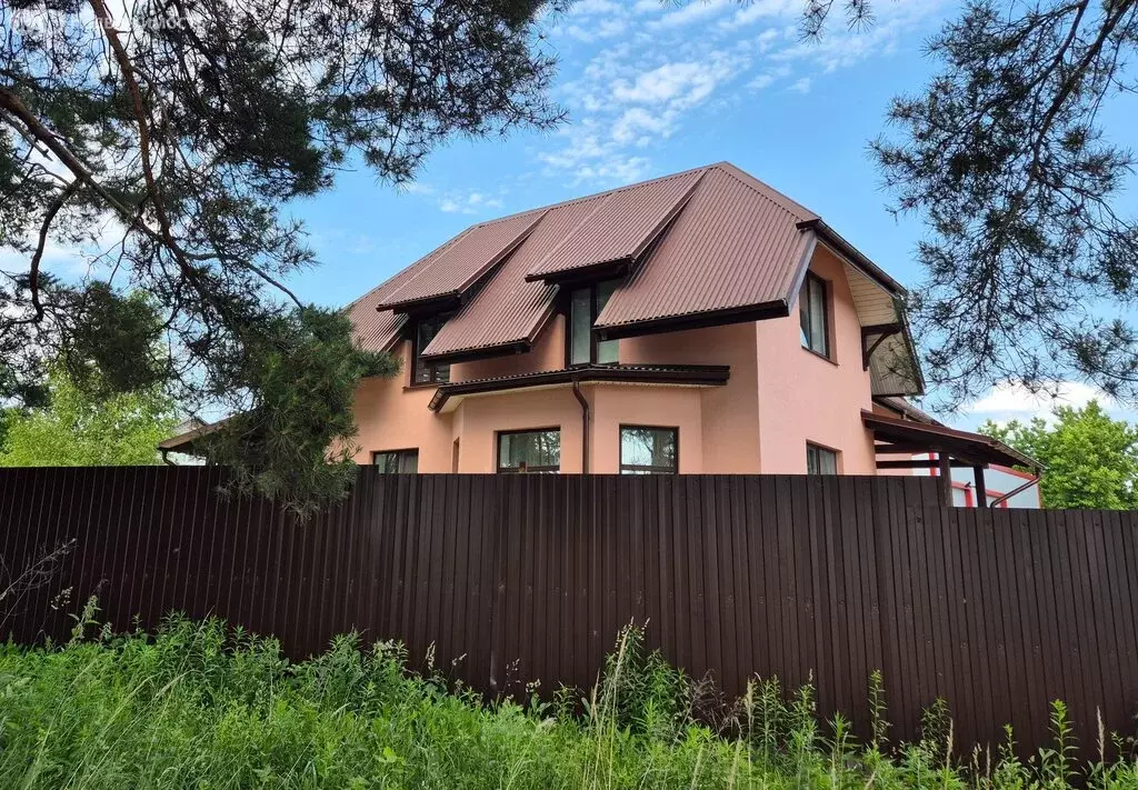 Дом в посёлок Верный Путь, Урожайная улица, 14 (182 м) - Фото 0